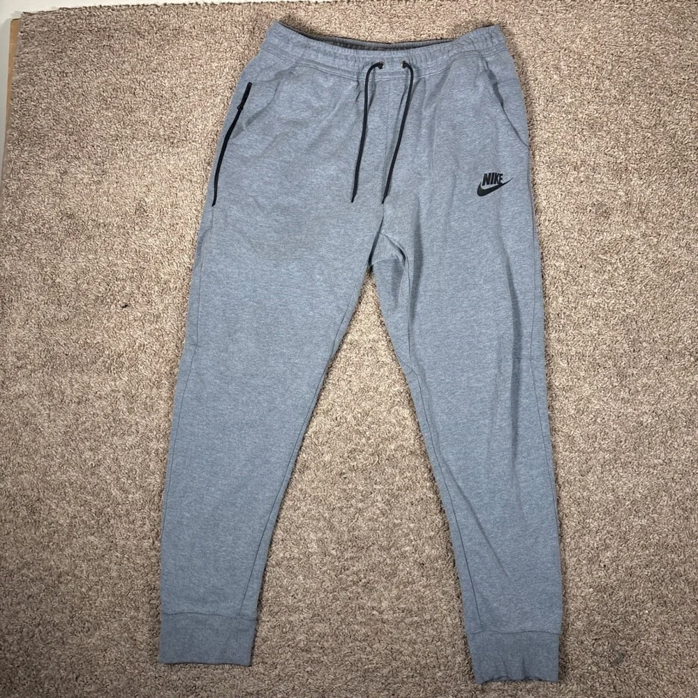 Nike Mens Tech Fleece Joggers Grey Heather Tapered Sweatpants DD5293-451 Large